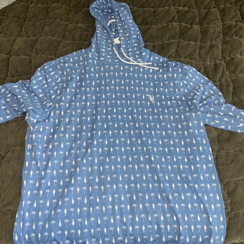 Local boy Outfitters Pullover